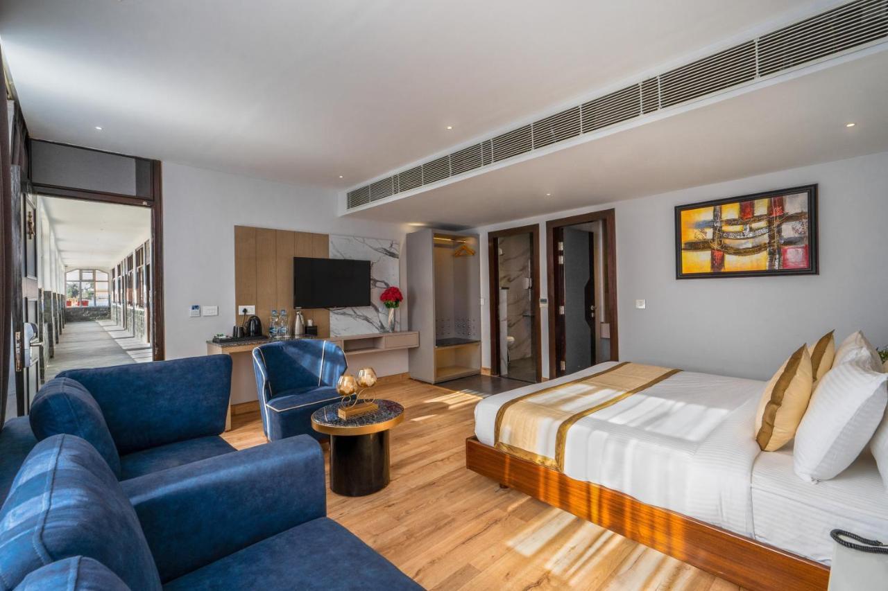 Hotel Sterling Legacy Šimla Exteriér fotografie