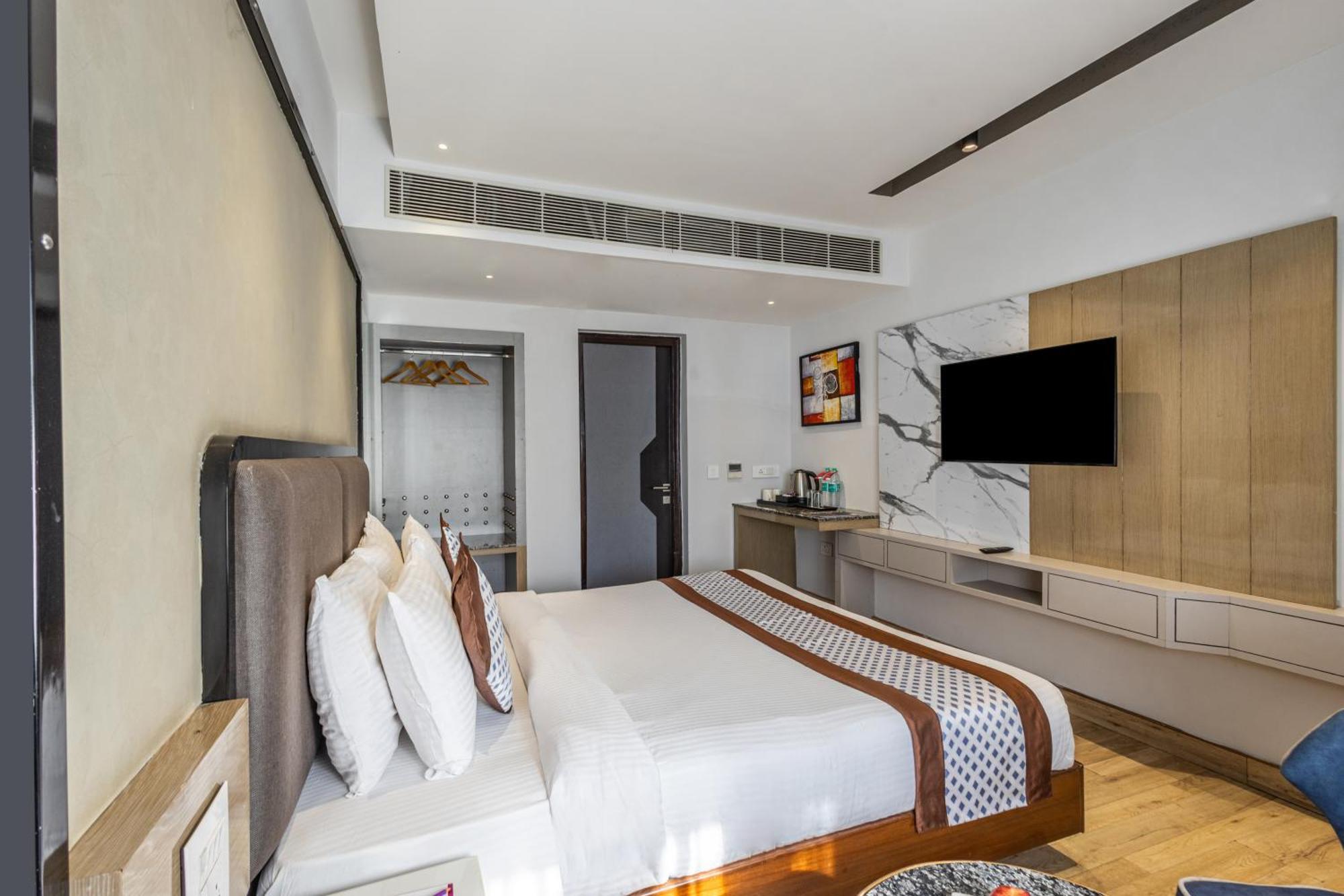 Hotel Sterling Legacy Šimla Exteriér fotografie